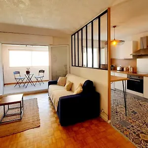 Appartement Calme Et Lumineux - 400 M Des Remparts - Parking